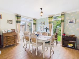 Dining Room- click for photo gallery